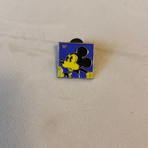 Disney Other - Bundle only!